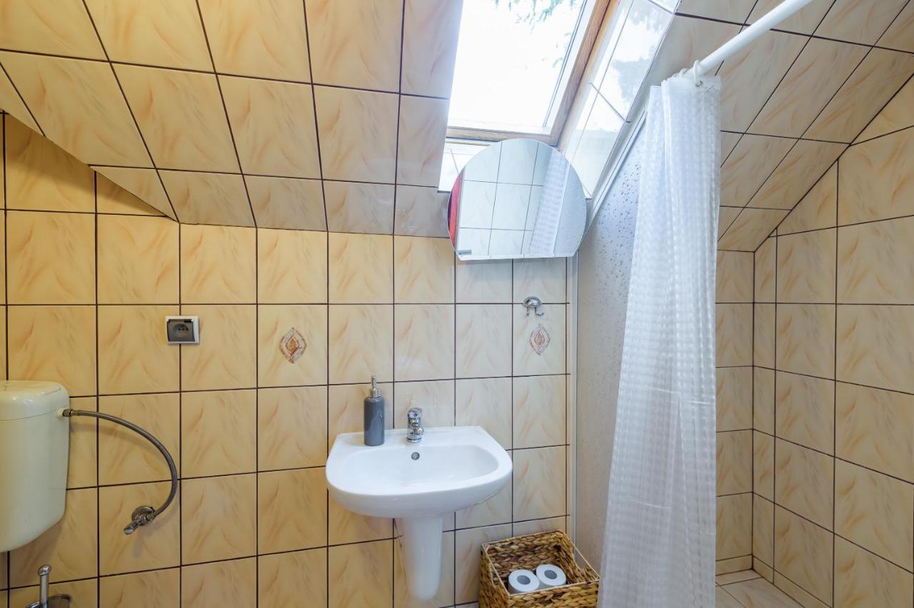 Apartament Bialy Domek - 5D Apartamenty 斯克拉斯卡波伦巴 外观 照片